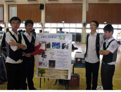 Kỉ niệm về dự án khoa học giành giải Bạc tại Singapo của 9A1