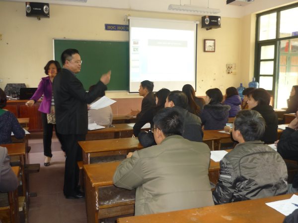 Cuộc họp phụ huynh cuối học kỳ I -  Trường THCS và THPT Nguyễn Tất Thành