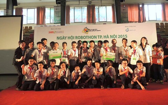 Rực rỡ Huy chương Vàng hội thi Robothon thành phố Hà Nội!