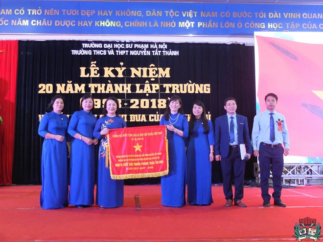 Lễ kỷ niệm 20 năm thành lập Trường THCS và THPT Nguyễn Tất Thành