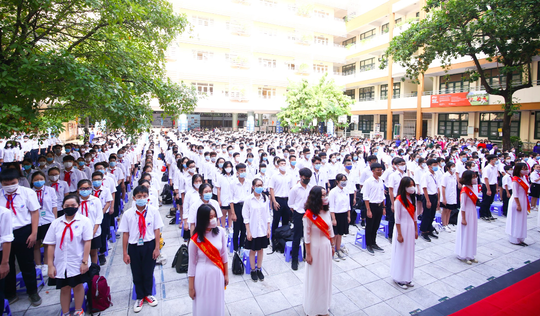 Lễ khai giảng đặc biệt tại Trường THCS-THPT Nguyễn Tất Thành