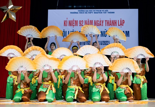 Kỉ niệm 92 năm ngày thành lập Hội Liên hiệp Phụ nữ Việt Nam - Tôn vinh sắc đẹp và tài năng