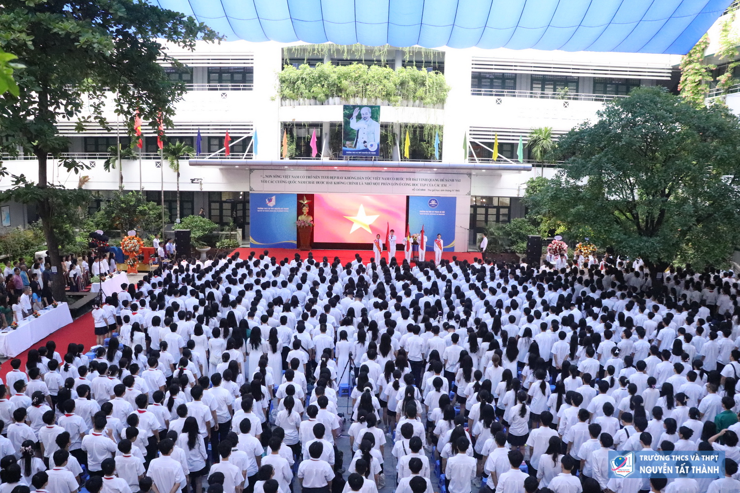 Lễ bế giảng - Lễ ra trường năm học 2024 - 2025