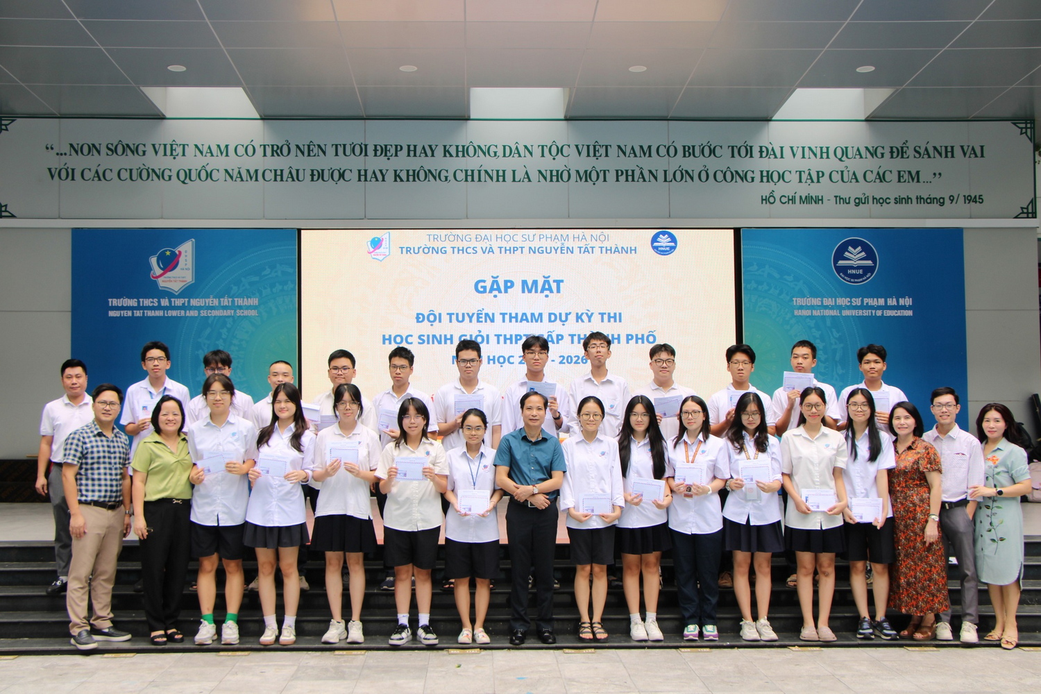 Những ngôi sao sáng của mái trường mang tên Bác