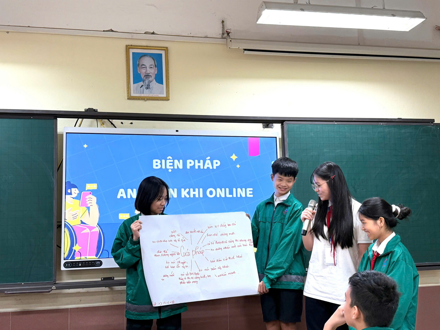 An toàn khi online: Vững vàng trong thế giới mạng