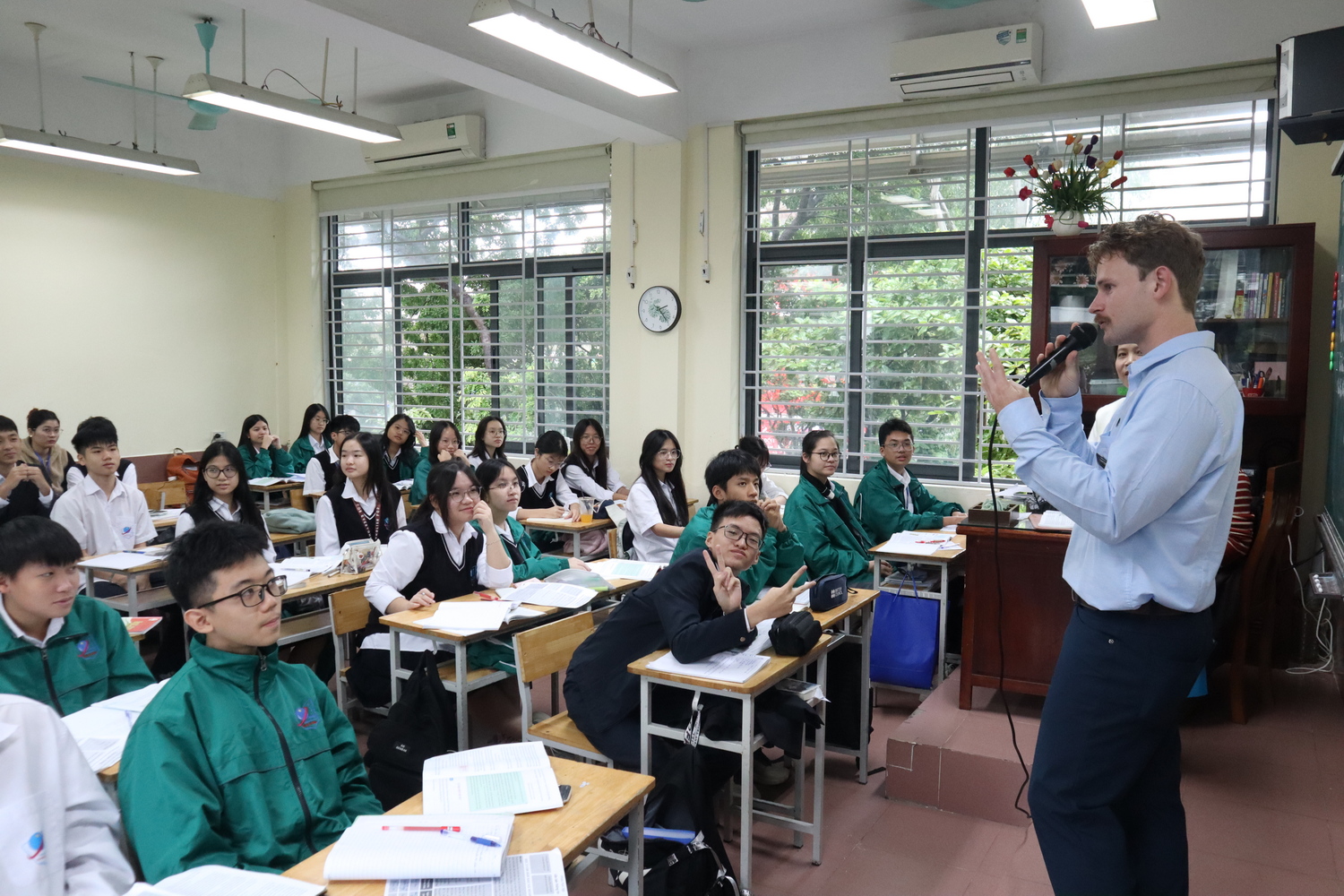 Chào mừng đoàn giảng viên và giáo sinh đến từ trường Đại học Newcastle - Australia