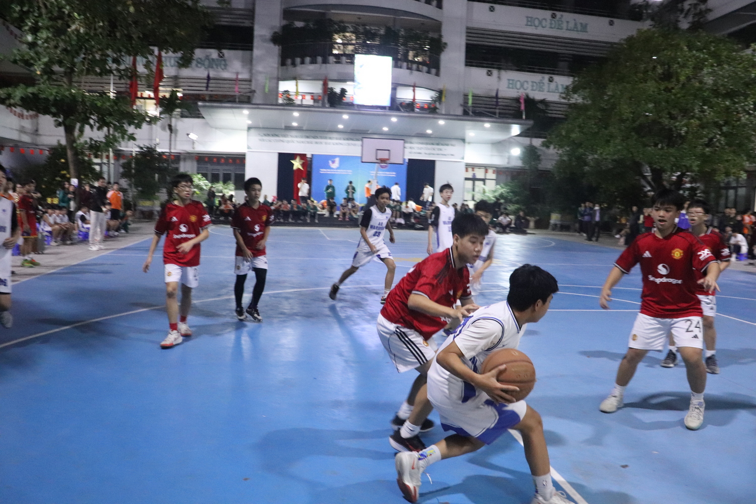 Chung kết giải Bóng rổ học sinh năm học 2025-2026