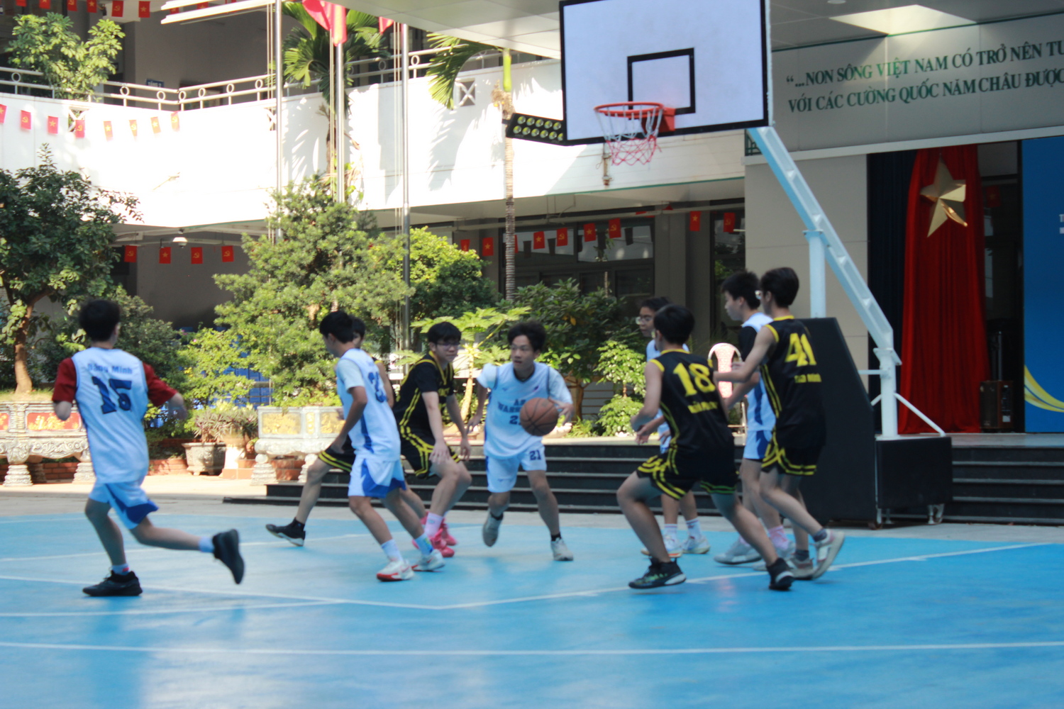 Giải bóng rổ năm học 2025-2026: Những màn so tài rực lửa