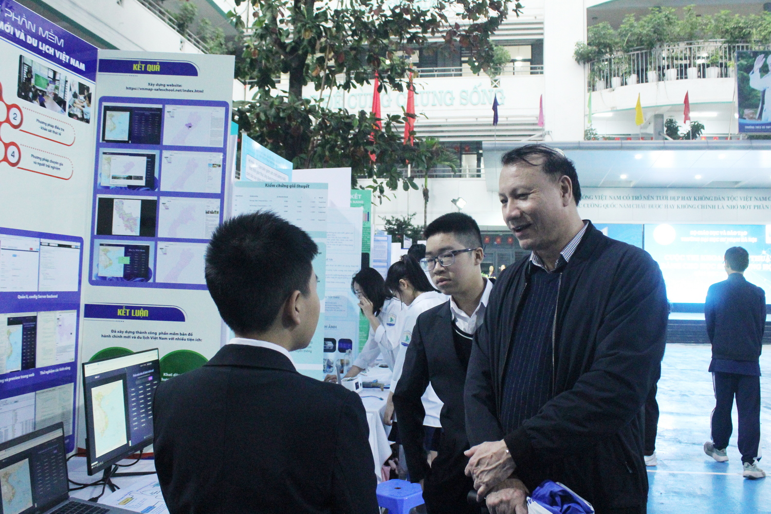 Chung kết cuộc thi Khoa học kĩ thuật dành cho học sinh Trung học năm học 2025-2026