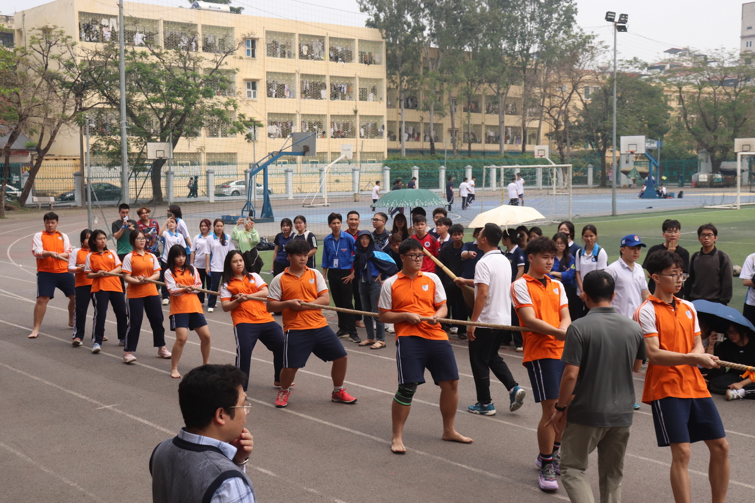 Học sinh Trường Nguyễn Tất Thành tham gia Hội thao “Thanh niên khỏe” Trường Đại học Sư phạm Hà Nội