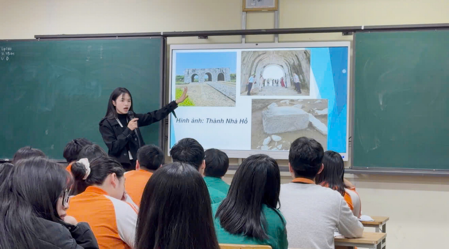 Dấu ấn kì Thực tập Sư phạm của sinh viên khóa 72 Trường Đại học Sư phạm Hà Nội