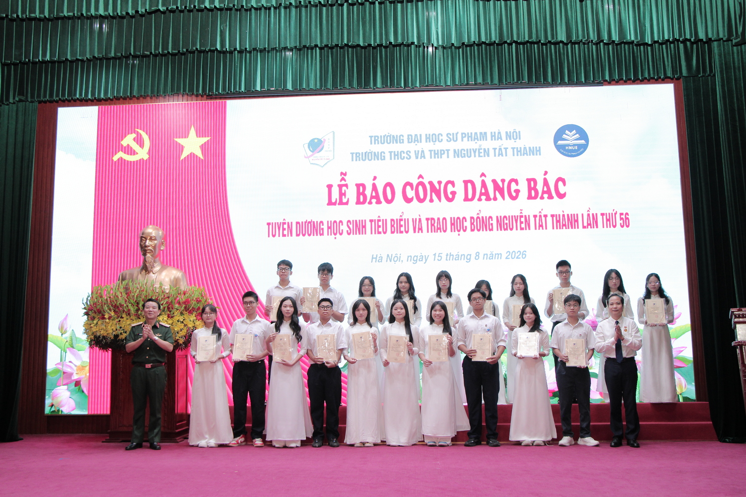 Lễ Báo công dâng Bác, tuyên dương học sinh tiêu biểu và trao Học bổng Nguyễn Tất Thành lần thứ 56