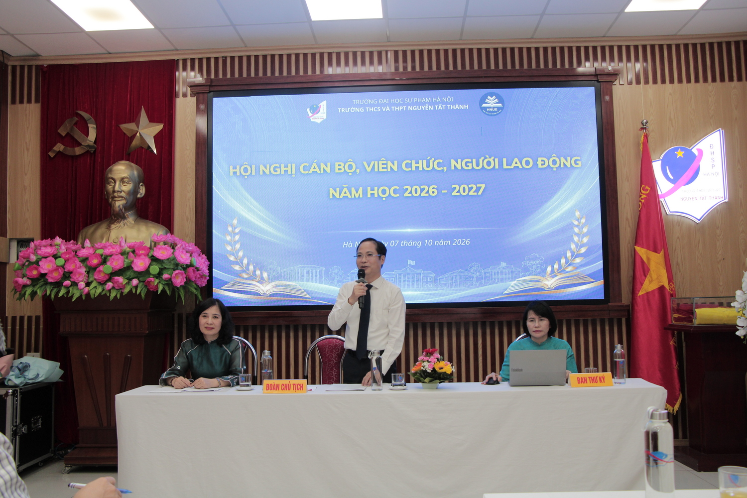 Hội nghị cán bộ, viên chức, người lao động năm học 2026 - 2027